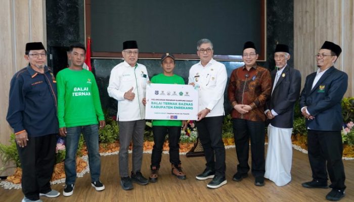 Wabup Barru Abustan Hadiri Peluncuran Balai Ternak dan Kampung Zakat  BAZNAS, Serta Zakat Community Development di Lantai 6 MPP Barru | FaktualNET