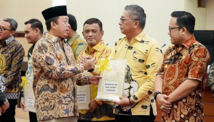 Wabup Barru Abustan Hadiri Kunjungan Menteri ATR/BPN di Makassar, Bahas  Reforma Agraria dan Aset Daerah | FaktualNET