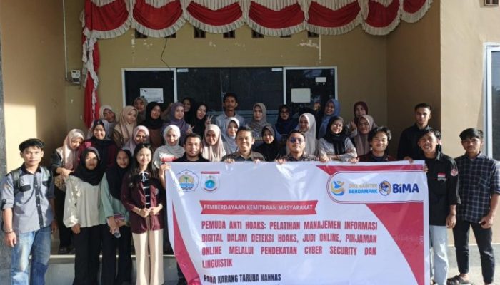 Unsulbar dan Karang Taruna Nannas Latih Pemuda Sendana Tangkal Hoaks dan Risiko Digital