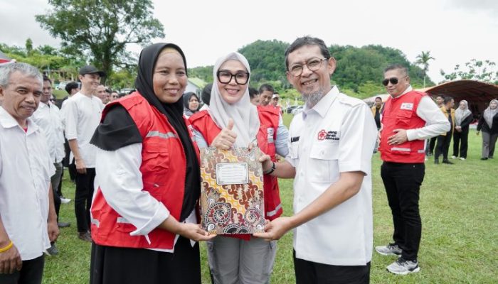 PMI Barru Lantik Pengurus Tujuh Kecamatan, Bupati Andi Ina Langkah Baru Respons Kemanusiaan di Barru
