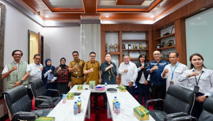Sekprov Jufri Rahman Terima Pelindo dan PT DLU, Bahas Persiapan “Sulsel Ekspor Day” Berbasis Ekosistem Makassar New Port