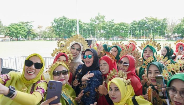 Bupati Barru Andi Ina Kartika Sari, Resmi Buka Porseni PKK 2025