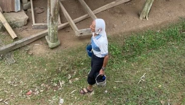 Kisah Kakek Paca Viral di Media Sosial: Hidup Sendiri di Gubuk Hutan, Derita Tumor Parah Selama Dua Tahun