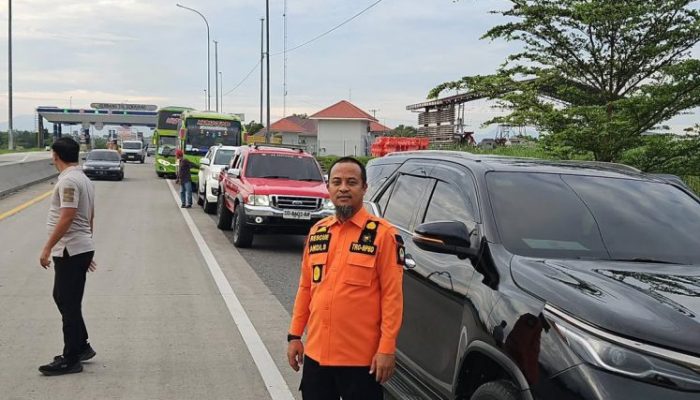 Gubernur Sulsel Turun Langsung, Salurkan Bantuan untuk Korban Banjir di Aceh Tamiang
