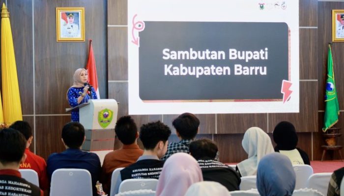 Bupati Barru Buka Kegiatan Bhakti Sosial Mahasiswa Kedokteran Unhas: Layanan Kesehatan Gratis untuk Masyarakat