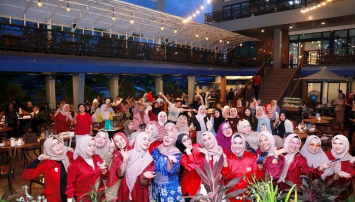 Perempuan Indonesia Maju Makassar Talkshow dan Bazar Hari Ibu, Bupati Andi Ina: Perempuan Berdaya, Keluarga Sejahtera