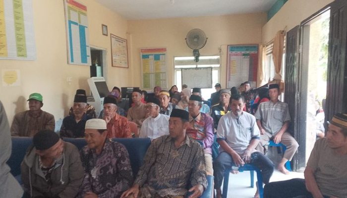 Pemdes Bontolempangan Gelar Rapat Koordinasi dan Penyerahan Insentif, Sekdes Tekankan Aturan Jual Beli Tanah