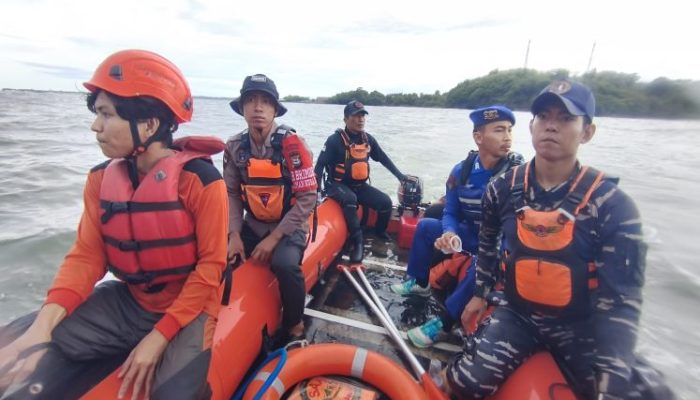 Pencarian Korban Tenggelam Hari ke-3 di Pantai Lumpue Parepare