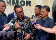 PENEGAKAN HUKUM : “Semut di Seberang Lautan Nampak, Gajah di Pelupuk Mata tak Nampak”