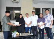 Gubernur Sulsel Serahkan Santunan bagi Korban Kecelakaan ATR 42-500 Asal Luwu Timur