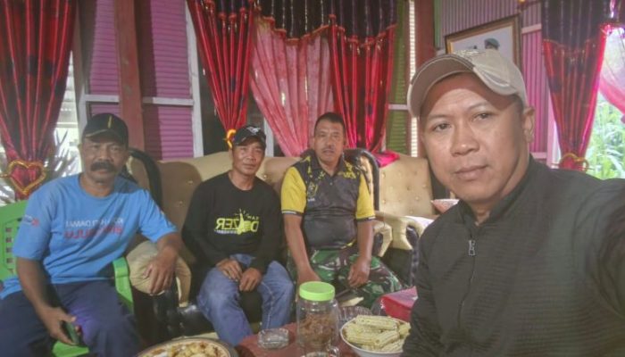Ngopi Darat Penuh Makna, Anggota GRIB Jaya dan Jurnalis Media Online Faktual Net di Tonrorita Biringbulu 
