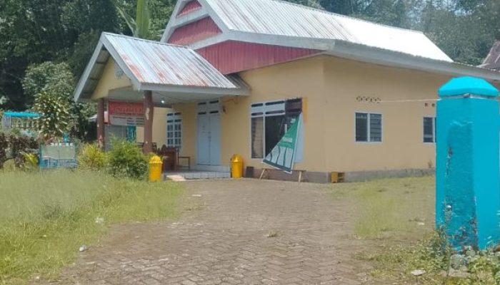 Kantor Desa Rappolemba Tertutup Rapat di Jam Kerja, Warga Sebut Sejak Camat Baru Menjabat Kantor Desa Sunyi