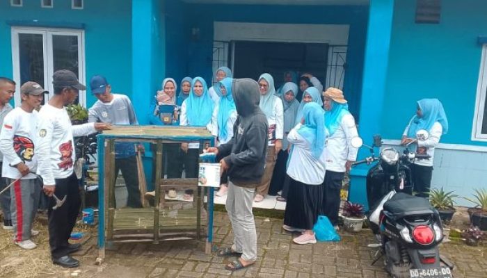 Pembuatan Bak Sampah BKKBN DI Balai Penyuluhan KB Bontolempangan Dipimpin Langsung Oleh Bapak M Tambrin