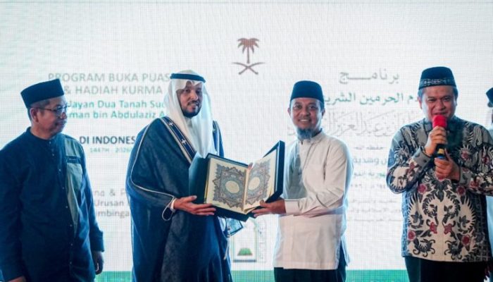 Ribuan Jamaah Nikmati Buka Puasa Program Raja Salman di Makassar, Gubernur Sulsel: Semoga Berkah