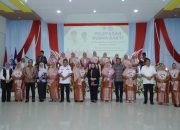 18 Orang Kepala Sekolah dan Guru Memasuki Masa Purna Bakti, Wali Kota Sampaikan Terima Kasih