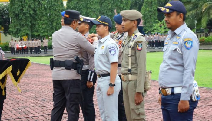 Apel Gelar Pasukan Operasi Ketupat 2026, Kapolda Sulsel: Wujud Komitmen Sinergitas Amankan Idul Fitri 1447 H