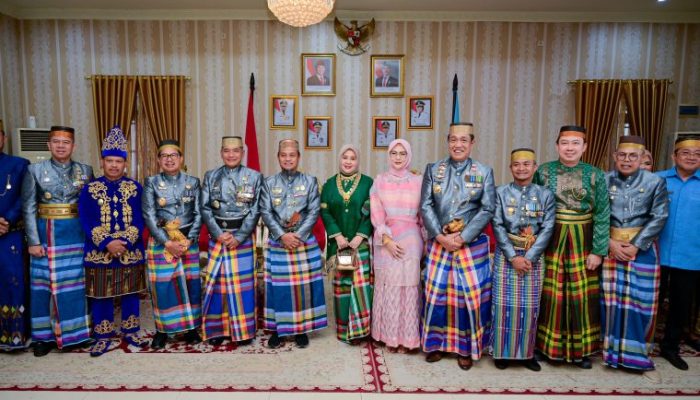 Wagub Fatmawati Dampingi Gubernur Andi Sudirman Hadiri Hari Jadi Bone ke-696, Dorong Peran Strategis di Indonesia Timur