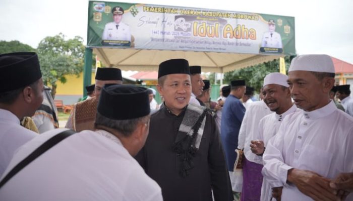 Salat Idul Adha di Sombori, Bupati Morowali Perkuat Kedekatan dengan Masyarakat Kepulauan