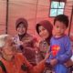 Polwan Brimob Polda Metro Jaya Berikan Trauma Healing untuk Anak-anak Korban Kebakaran Pasar Jiung Kemayoran