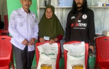 Penyerahan Bantuan Pangan kepada Warga Desa Lassa-Lassa Berlangsung Lancar