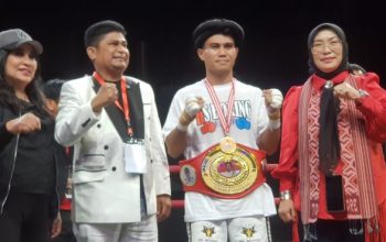 Tiga Juara Dunia Tinju Asal Indonesia Timur Hadir Lengkap di Event Ampro Pattimura Internasional Big Fight