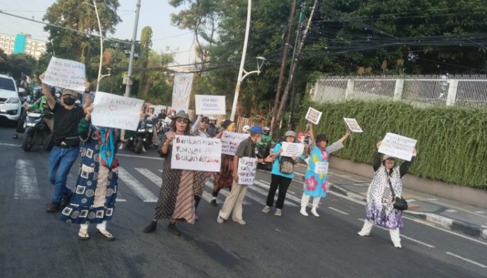 Gerakan Ibu‑ibu PWT Turun ke Jalan: Tuntut Penghentian MBG hingga Sanksi Berat Koruptor