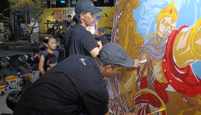 Sampaikan Kritik Membangun, Muralis Batang Goreskan Prestasi di Mata Nasional