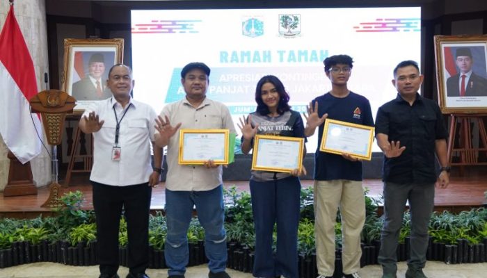 Pemkot Jakarta Utara Memberikan Penghargaan Atlet Panjat Tebing Berprestasi