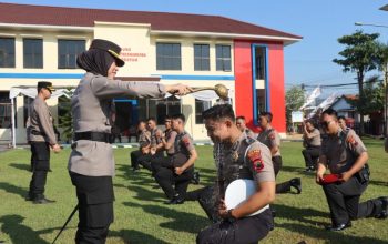 40 Personel Polres Batang Naik Pangkat, Kapolres AKBP Veronica: Tingkatkan Profesionalisme Jelang Hari Bhayangkara ke-80