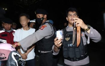 Ciptakan Rasa Aman, Patroli Gabungan dan Razia stasioner Polres Metro Jakarta Barat Amankan Dua Terduga Penyalahguna Narkoba dan Sajam