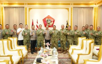 Perkuat Sinergi TNI – Polri, Kapolda Metro Jaya dan Pangdam Jaya Kunjungi Pangkormar