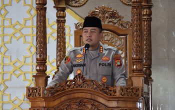 Merajut Harmoni Ulama dan Umara, Kapolres Metro Jakarta Barat Sampaikan Khotbah Jumat Penuh Makna