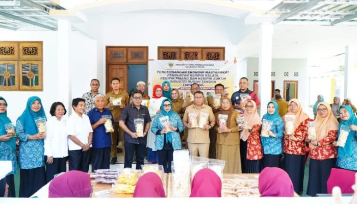 UMKM Toloa Curi Perhatian, Wawali Tidore Dorong Keripik Lokal Jadi Penggerak Ekonomi Keluarga