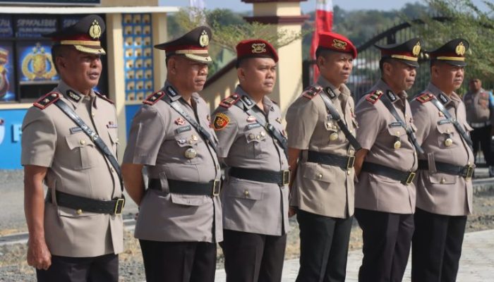 Sertijab Empat Pejabat Polres Soppeng Kapolres Tekankan Soliditas dan Kepercayaan Masyarakat