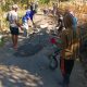 Warga Lassa-Lassa Gotong Royong Cor Jalan Poros Penghubung Beberapa Desa, Swadaya Rp7,5 Juta