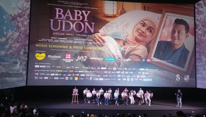 Pesan Menusuk Hati Fanny Kondoh untuk Mendiang Suami Usai Nonton, Bikin Gala Premiere  ‘Baby Udon’ di Jakarta Banjir Air Mata