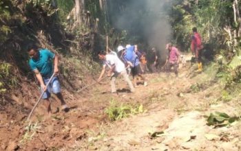 Di Bawah Kepemimpinan Lurah Eka Saputra, Warga Kelurahan Je’ne Batu Rutin Gotong Royong Setiap Sabtu