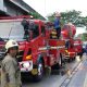 Abu Vulkanik Krakatau Mulai Berdampak, 50 Petugas Gabungan Turun Bersihkan Jalan Yos Sudarso Dengan Smoke Removal & Street Sweaper