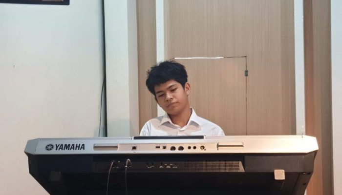 Pascal Brascho Nababan Siswa SMP Strada Nawar Bekasi: Ingin Jadi Pengacara Bermusik Demi Ubah Indonesia,  Lihat Negara Menurun, Banyak Koruptor & Kemiskinan