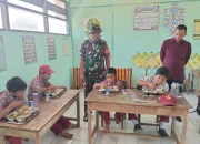 Demi Kelancaran Program Nasional, Babinsa Bontonompo Kawal Penyaluran MBG