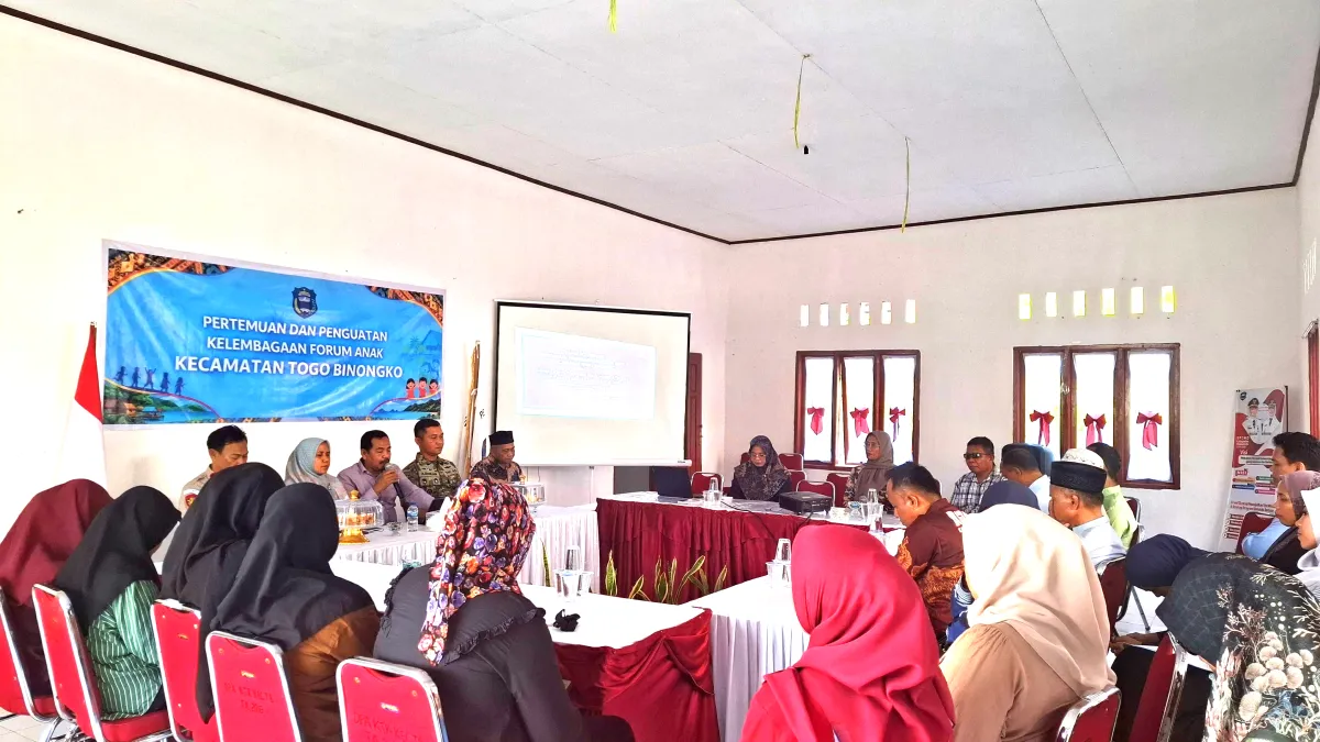 Suasana Rapat Pertemuan Lintas Sektor dalam membahas peran penunjang bagi Forum Ramah Anak Kecamatan Togo Binongko