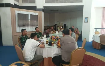 Babinsa Borongloe Laksanakan Komunikasi Sosial Kamtibmas Bersama Pihak Kampus FT Unhas dan Aparat Wilayah