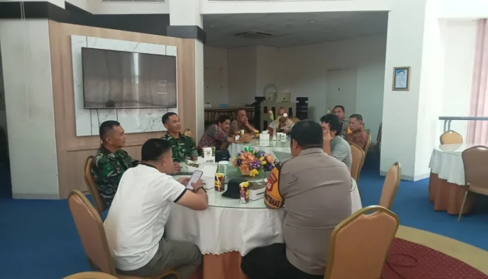 Babinsa Borongloe Laksanakan Komunikasi Sosial Kamtibmas Bersama Pihak Kampus FT Unhas dan Aparat Wilayah