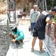 Jelang Rampung, Gotong Royong TNI dan Warga Gowa Tuntaskan Tahap Akhir Jembatan Gantung Buakkang
