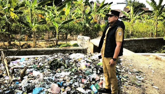 Atasi Sampah Liar yang Dikeluhkan Warga, Plt Camat Tulis Apresiasi Gerak Cepat DLH Batang