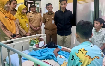 Sampaikan Permintaan Maaf, Wapres Pastikan Pasien Dugaan Keracunan Makanan di Batang Tertangani hingga Pulih