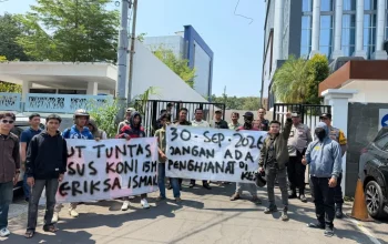 APAK–GRH Kembali Gelar Aksi di Kejari Makassar, Ishadul Desak Ketua KONI Ismail Segera Diperiksa
