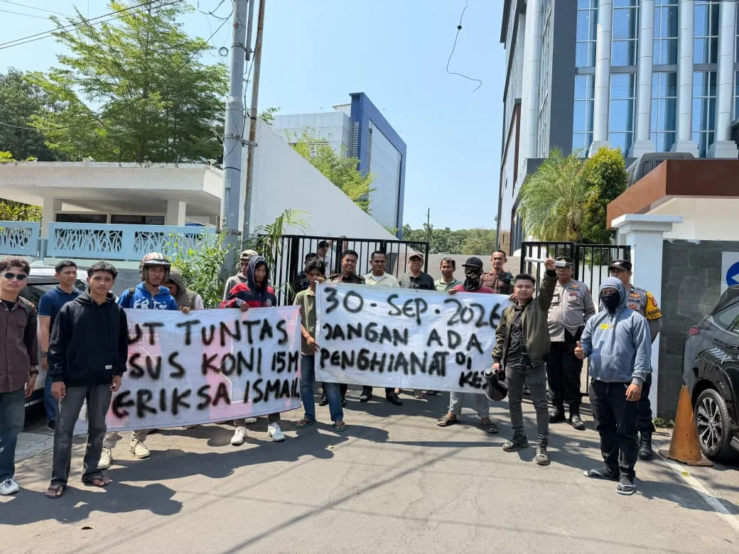 APAK–GRH Kembali Gelar Aksi di Kejari Makassar, Ishadul Desak Ketua KONI Ismail Segera Diperiksa
