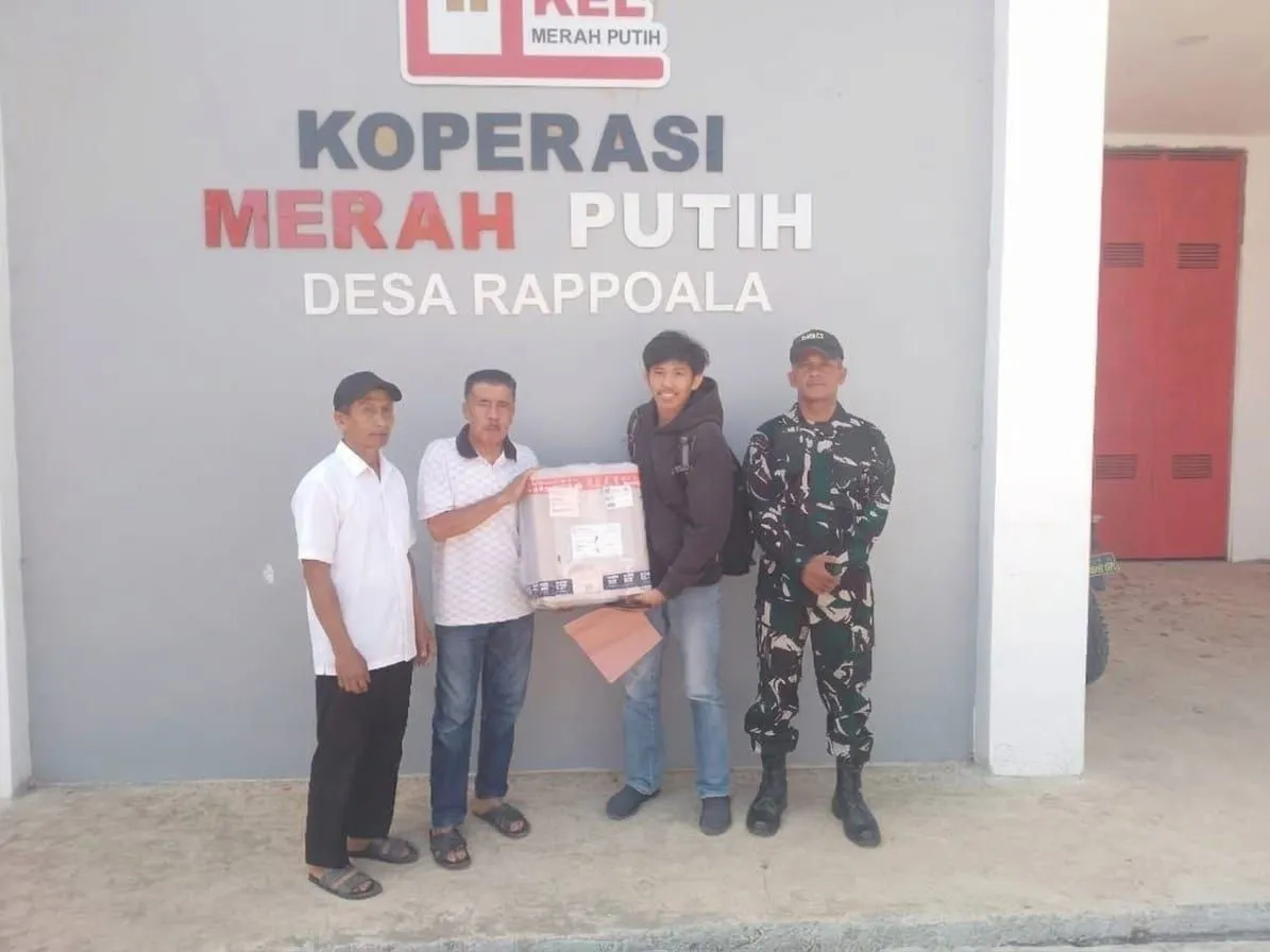 Babinsa Desa Rappoala Dampingi Penerimaan Sarana dan Prasarana KDKMP