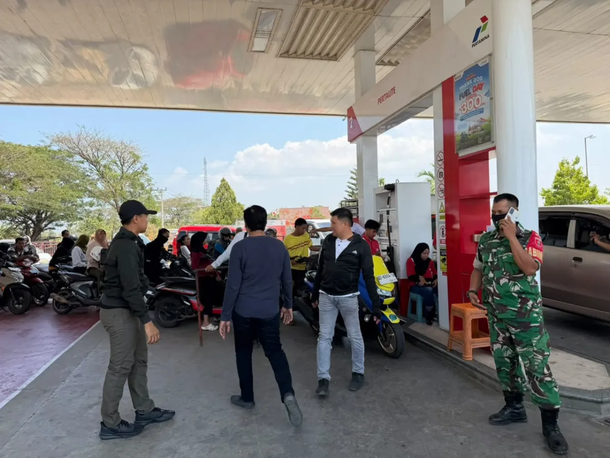 Respon Polres Takalar Soal 3 SPBU Takalar Viral di H-13 100 Hari Kerja Kapolri Suyudi Ario Seto: Jerigen Ber-Rekomendasi, Setoran 10 Ribu Akan Ditelusuri Tipidter